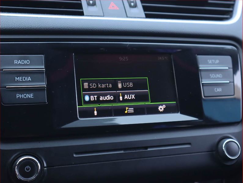 Škoda Octavia (2016) Ambition 1.6 TDI, Serv.kniha - fotka 16 z 19