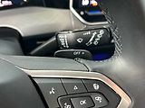 Volkswagen Golf (2026) Variant 1.5 eTSI 7DSG People - náhled 12