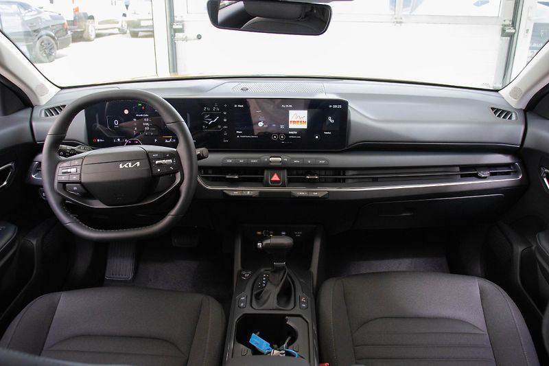 Kia K4 Sportswagon 1,6 T-GDi GPF 7DCT EXCLUSIVE - fotka 10 z 16