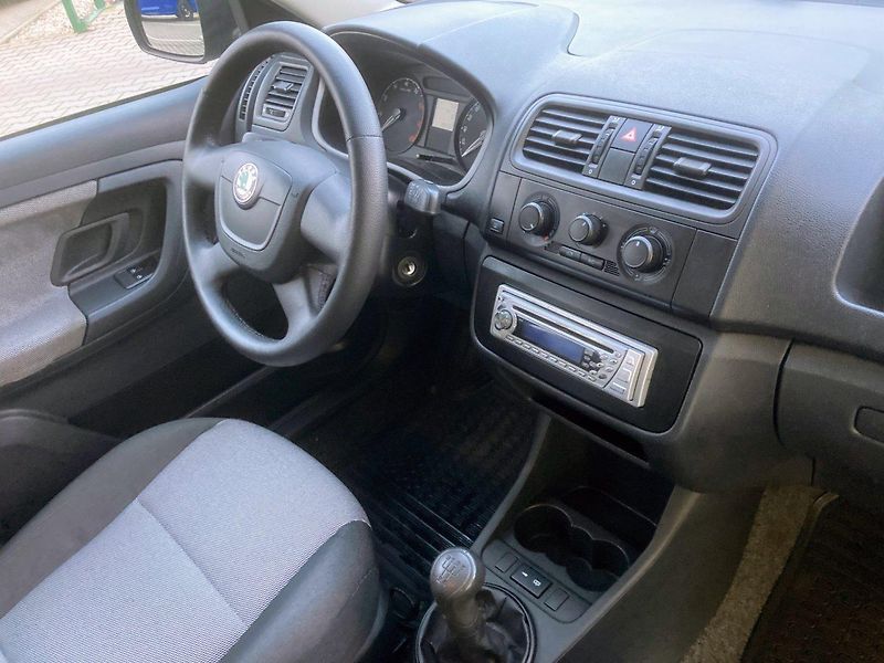 Škoda Fabia 1,4i (63kW) Combi*KLIMATIZACE* - fotka 9 z 19