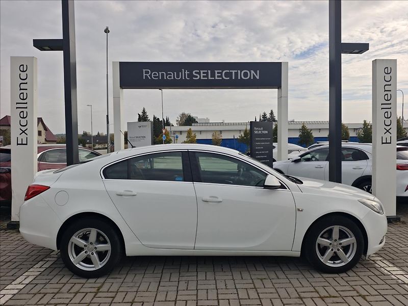 Opel Insignia 2,0 CDTi automat  Edition - fotka 7 z 24