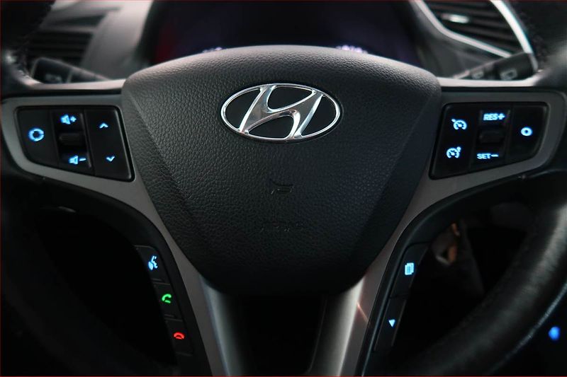 Hyundai i40 (2018) 1.7 CRDi, Navi, Tempomat - fotka 16 z 17