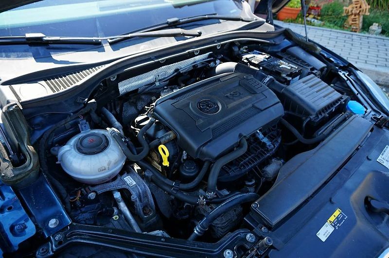 Škoda Superb (2018) STYLE 2,0 TSI 162 kW - fotka 58 z 58