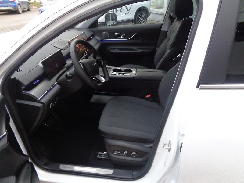 Chery Tiggo 8 (2026) 1,6 ICE UNIQUE AKCE! - fotka 14 z 38