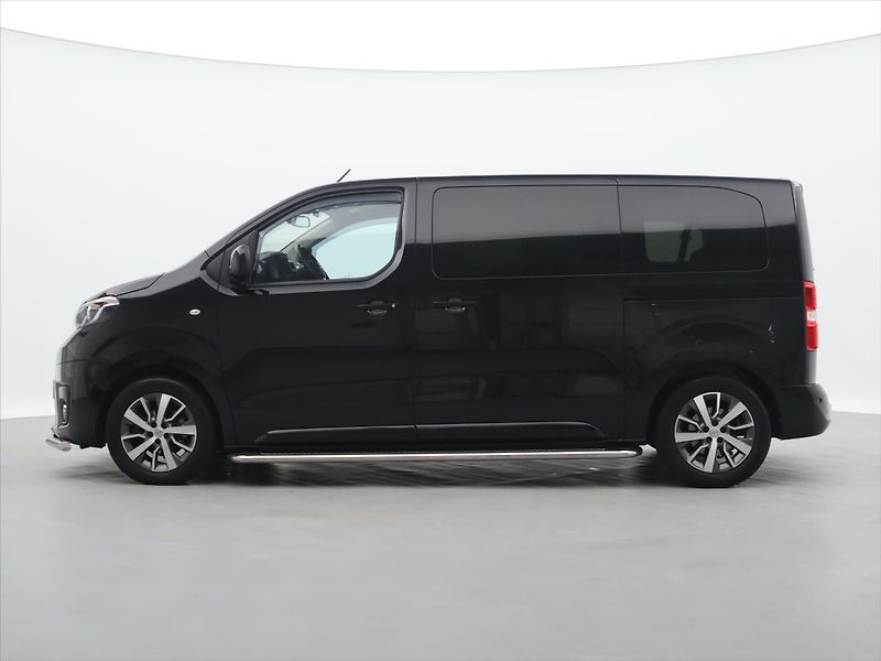 Toyota ProAce 2.0 D-4D L1 Family Man CZ - fotka 4 z 34