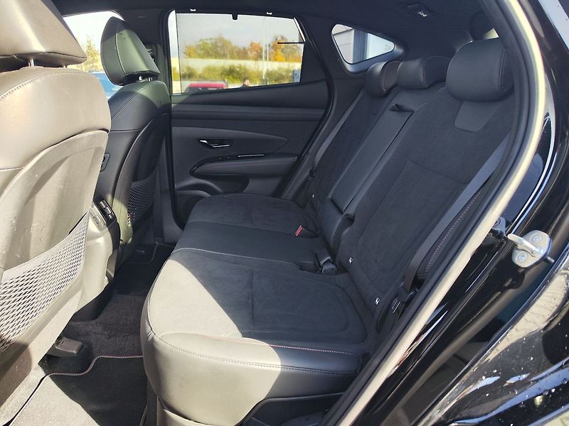 Hyundai Tucson 1.6 T-GDI/158kW HEV N-Line PRM - fotka 15 z 44