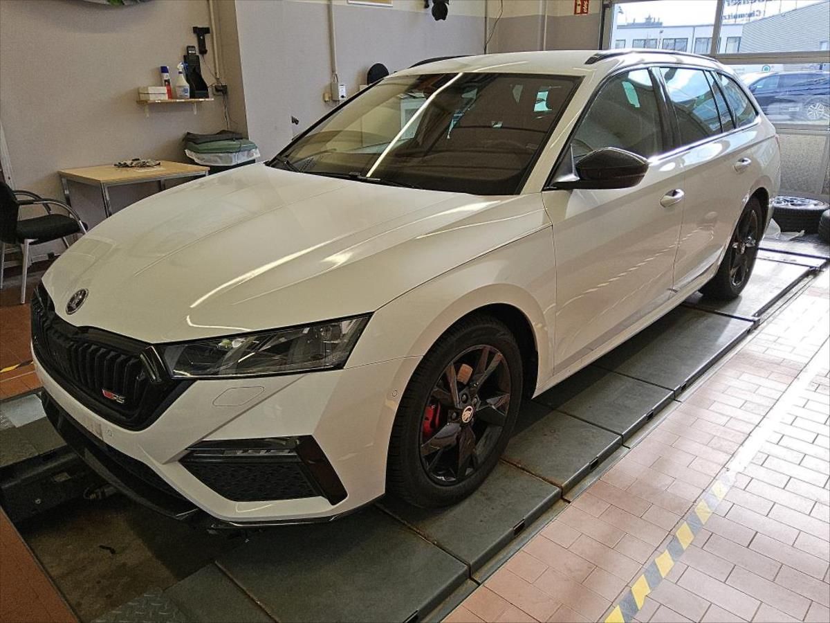 Škoda Octavia 2,0 RS,KŮŽE,HEAD-UP,EL.KUFR