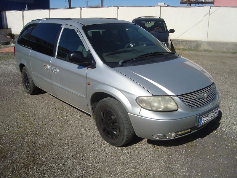 Chrysler Grand Voyager (2003) 2,5CRD - fotka 2 z 14