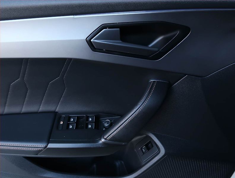 Cupra Formentor (2022) Business 1.5 TSI - fotka 16 z 17