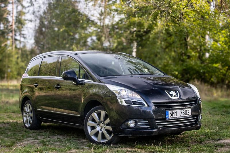 Peugeot 5008 - fotka 3 z 36