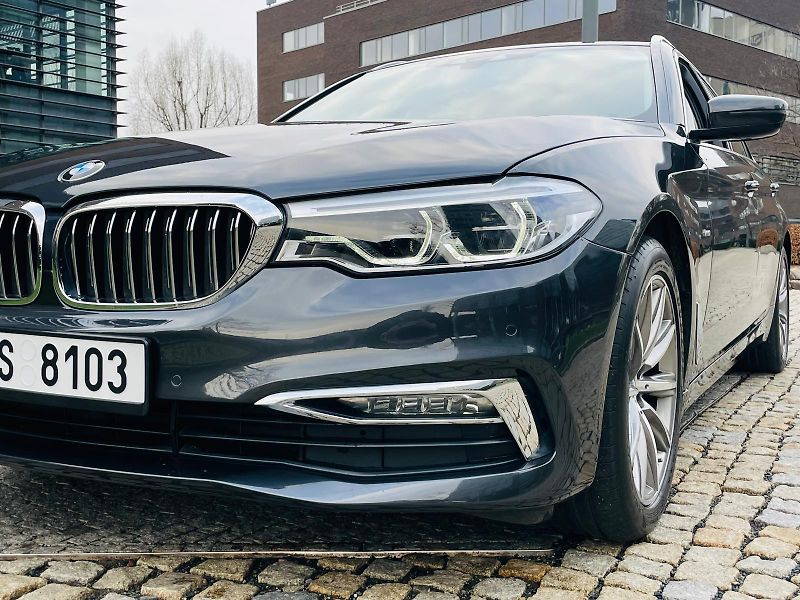 BMW Řada 5 520D AUT KAMERA SERVISKA - fotka 57 z 58