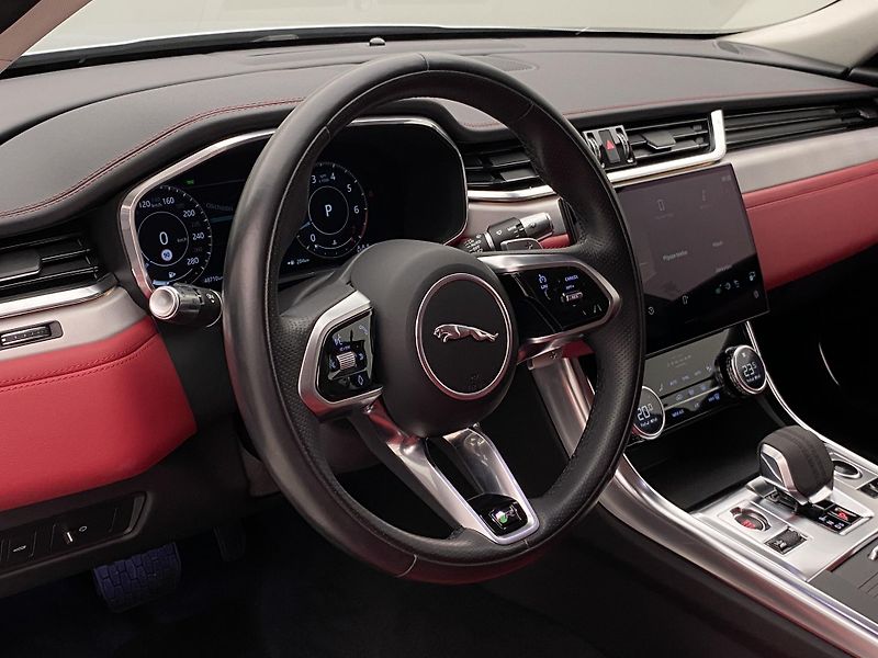 Jaguar XF P300 R-DYNAMIC S AWD AUT CZ - fotka 18 z 44
