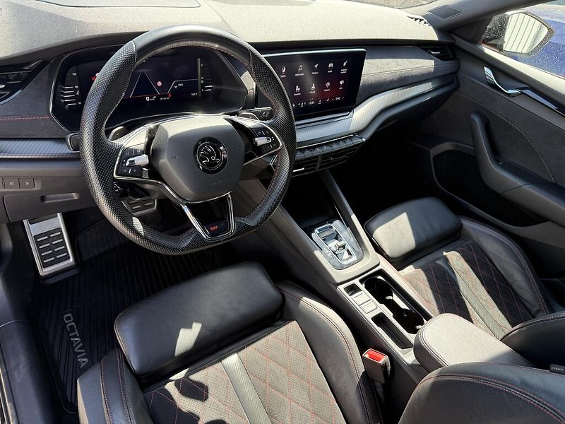 Škoda Octavia DSG 2,0 TSi 180 kW RS - fotka 6 z 24