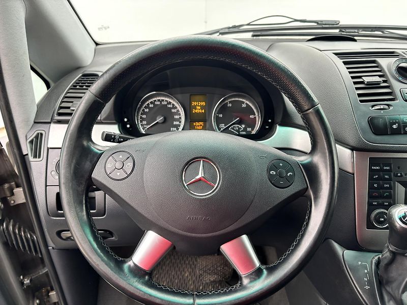 Mercedes-Benz Viano (2011) 3.0CDI V6 165KW Alu kola - fotka 19 z 27