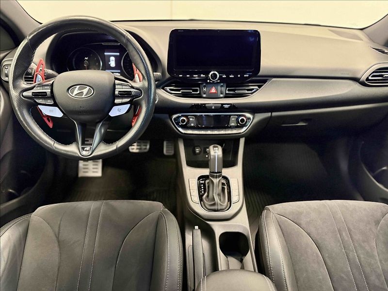 Hyundai i30 2,0   N PERFORMANCE - fotka 11 z 22