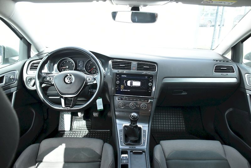 Volkswagen Golf (2020) MARATHON EDITION 1.5 TSI 96kW - fotka 14 z 32