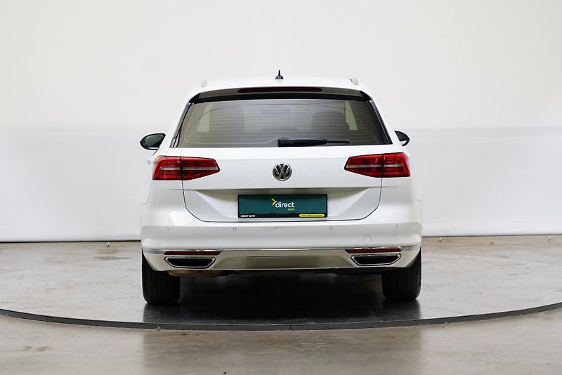 Volkswagen Passat - fotka 6 z 25