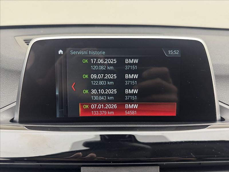 BMW X1 2,0 18d AUTOMAT SERVIS ČR - fotka 21 z 44