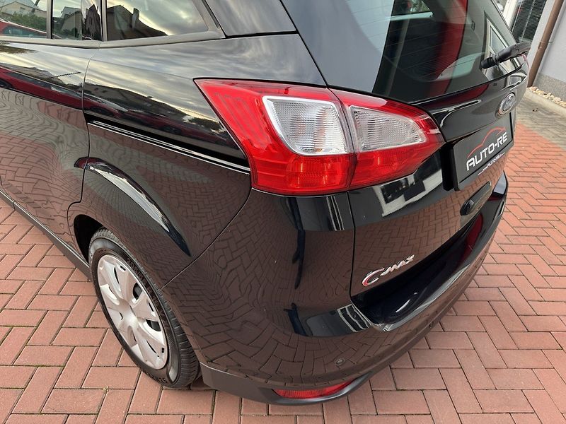 Ford Grand C-MAX (2011) 1.6i Ti-VCT Klima Winter Paket - fotka 41 z 49