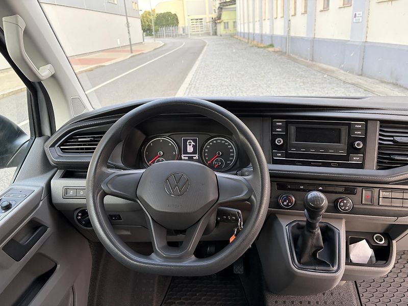 Volkswagen Transporter - fotka 14 z 23