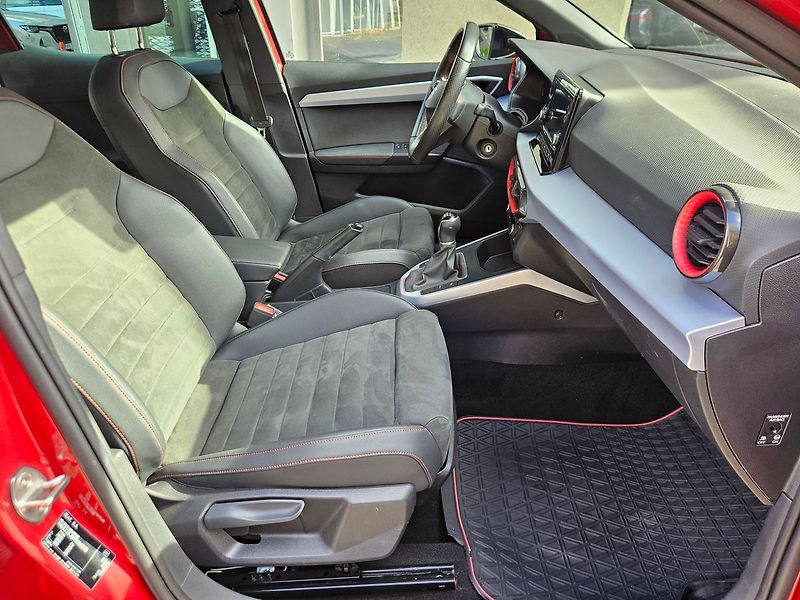 Seat Arona 1,0 TSI 81kW, FR, 1.maj., ČR - fotka 27 z 33