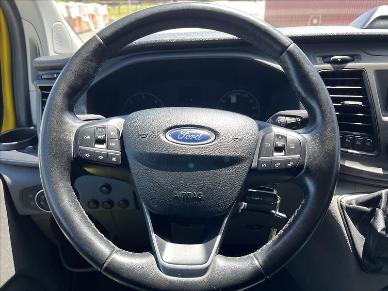 Ford Transit Custom 2,0 TDCi 6.MÍST KLIMA TZ -DPH - fotka 14 z 43