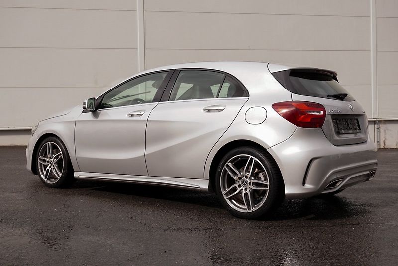 Mercedes-Benz Třídy A 220d 4MATIC AMG - fotka 5 z 28