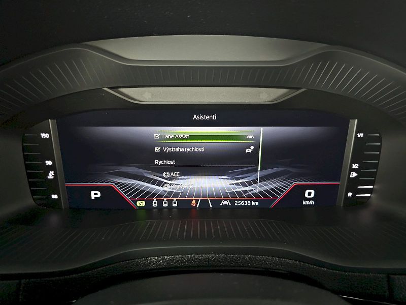 Škoda Karoq (2025) 2.0TDi 4X4 DSG SPORTLINE WEBAS - fotka 12 z 32