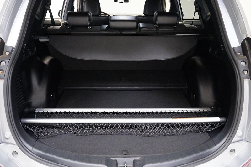 Toyota RAV4 - fotka 28 z 35