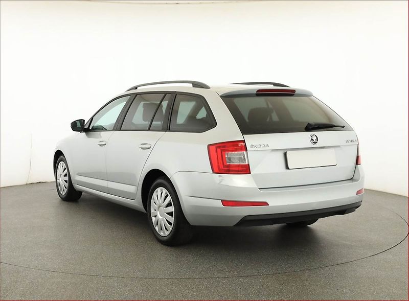 Škoda Octavia (2016) 1.6 TDI, Tempomat - fotka 4 z 12