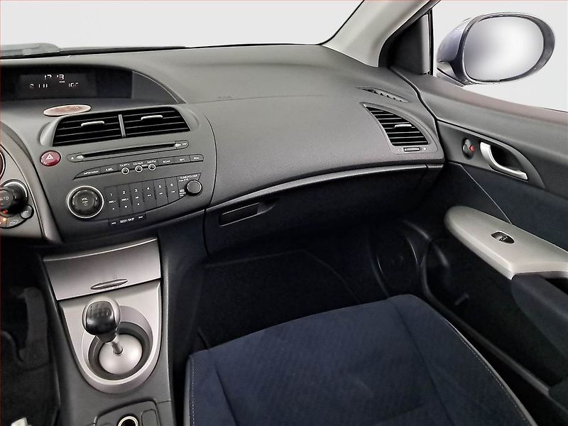 Honda Civic (2008) 1.4 i-DSI, jezdí výborně - fotka 8 z 16