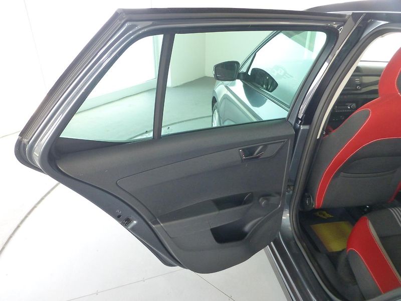Škoda Fabia (2016) 1,2TSI-66KW*!!!!MONTE KARLO!! - fotka 12 z 27