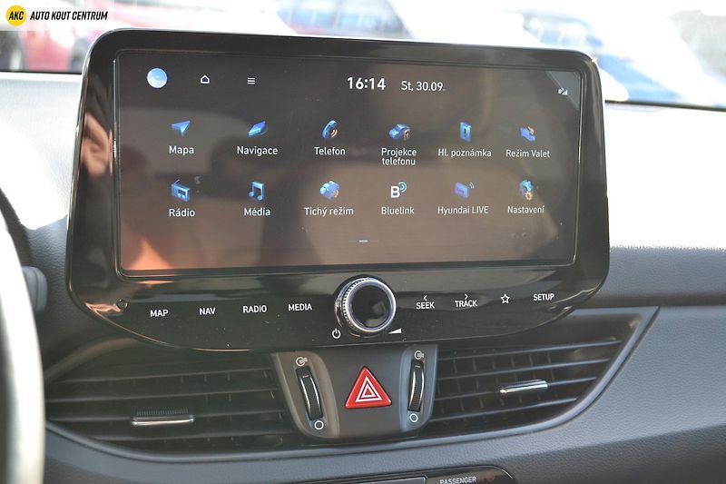 Hyundai i30 WG 1,5I MT SMART FAMILY NAVI F - fotka 25 z 51