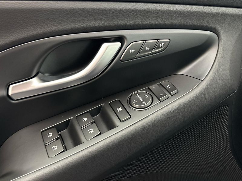 Hyundai i30 (2024) N Line Premium - fotka 21 z 28