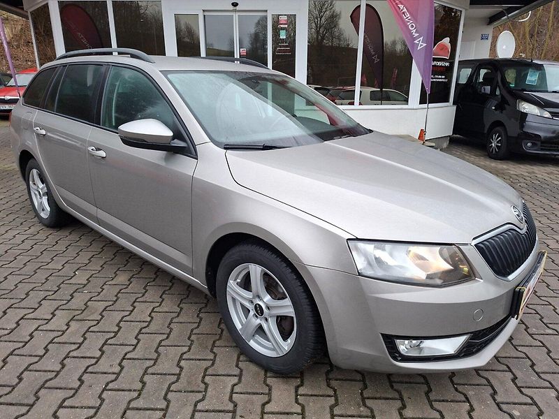 Škoda Octavia (2013) 1.4TSI 103kW 6MAN -S.KNIHA - fotka 1 z 48