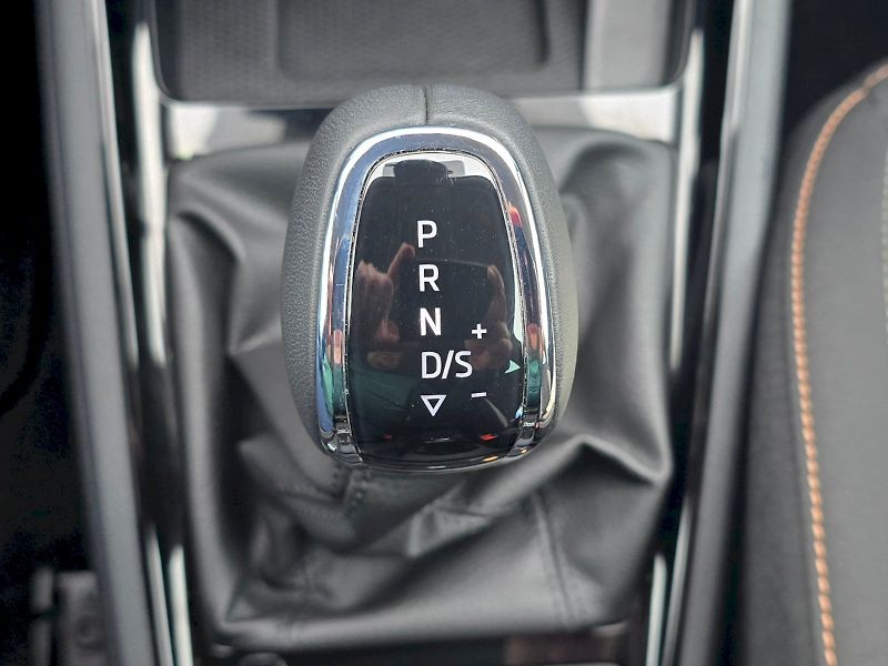 Škoda Scala (2024) 1,0TSI 85KW DSG TOP SELECTION - fotka 16 z 31