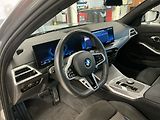 BMW Řada 3 330i xDrive Touring - náhled 12