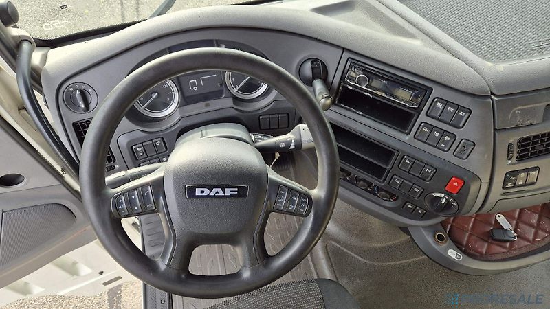 DAF XF 510 FT LOW DECK SSC EURO 6 - fotka 4 z 11