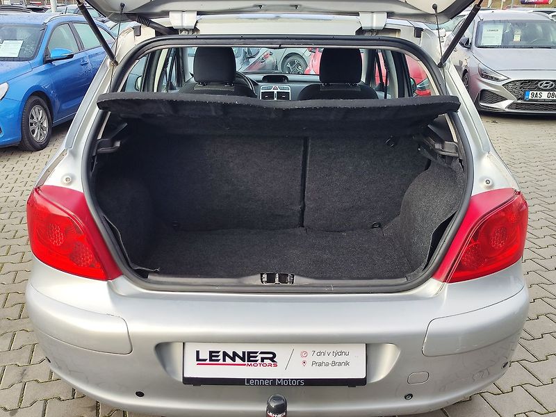 Peugeot 307 1.6i 16V/80kW - fotka 10 z 25