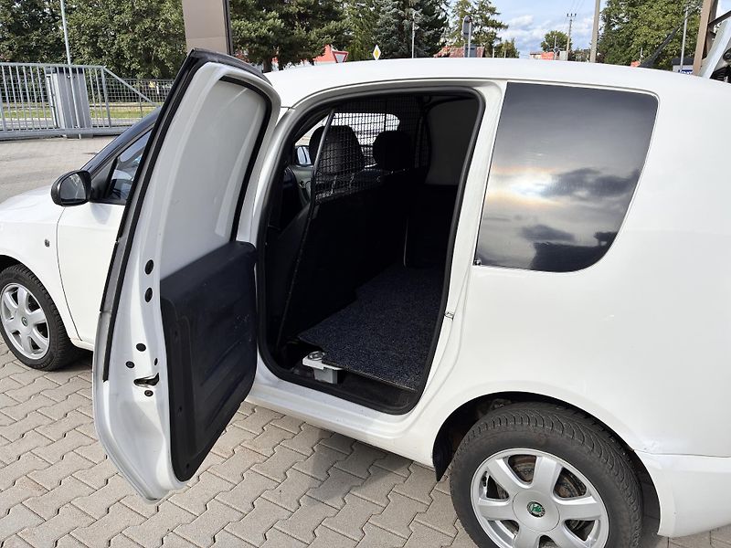 Škoda Roomster PRAKTIK 1.2TSi 63kW KLIMA  - fotka 15 z 18