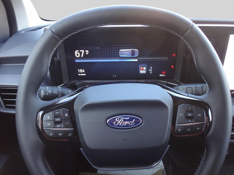 Ford Tourneo Courier (2025) Titanium 43kWh 100kW 136k EV - fotka 10 z 30