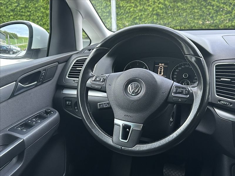 Volkswagen Sharan 2,0 TDI 140PS  Comfortline DSG - fotka 22 z 48