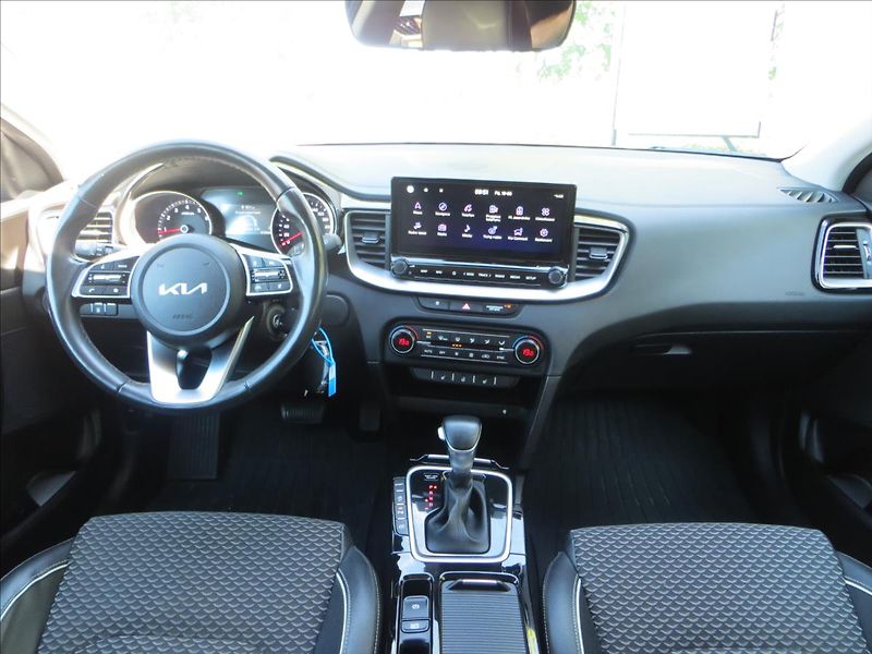 Kia XCeed 1,5 T-GDI 118kW Exclusive ČR - fotka 26 z 26