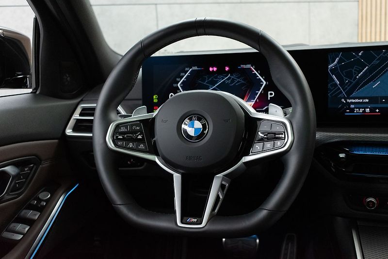 BMW Řada 3 320d xDrive ///M*ZÁRUKA*ČR 1.M - fotka 20 z 48