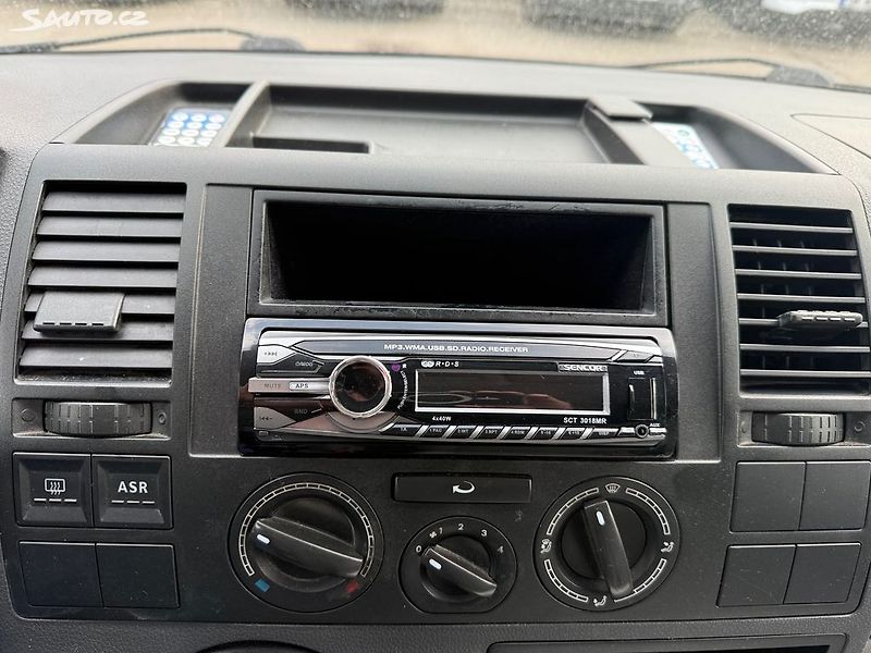 Volkswagen Transporter 1.9 TDI 63kW - fotka 13 z 15