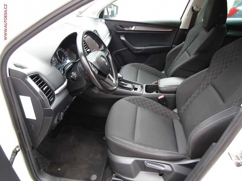 Škoda Karoq (2019) 1.5 TSi 4x4, Soleil, DSG, LED - fotka 9 z 20