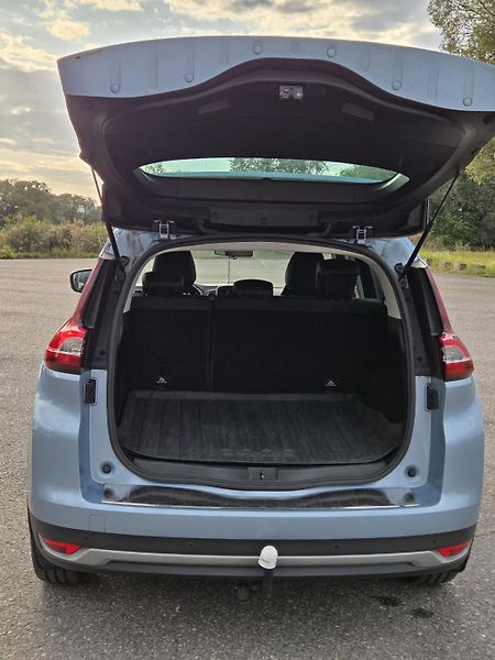Renault Grand Scénic (2019) - fotka 8 z 13