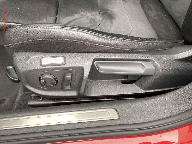 Volkswagen Arteon (2018) 2.0TDi, 2.maj,ČR, Elegance - fotka 15 z 20