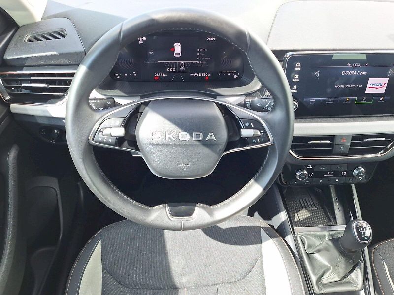 Škoda Kamiq (2025) 1.0 TSI / 85 kW / 6MP / TOP SE - fotka 5 z 31