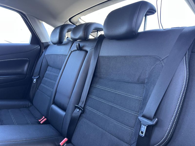 Ford Mondeo 2.0TDCi ALU KLIMA PŮVOD ČR - fotka 19 z 34
